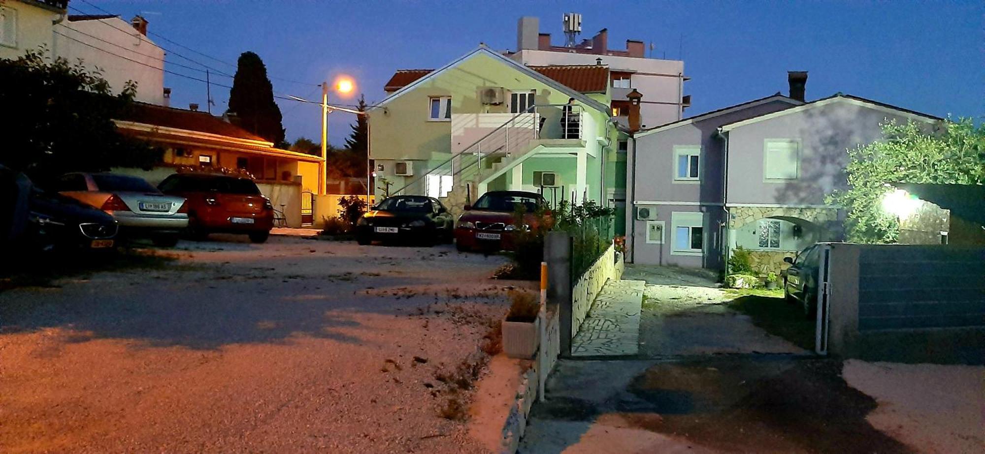 Ema & Sea Apartment'S Pula Exterior foto